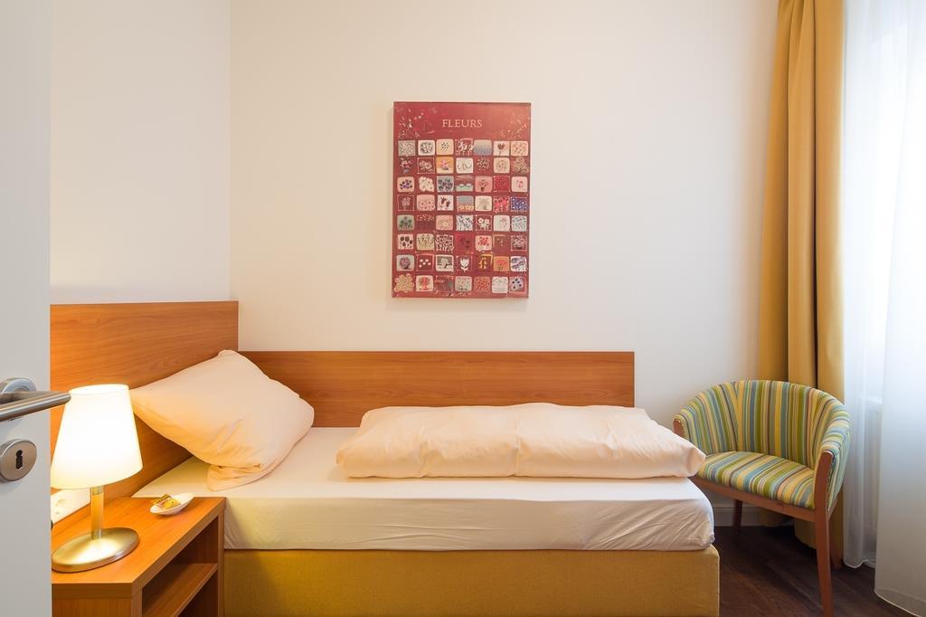 Hotel Pilgrimhaus 조에스트 객실 사진